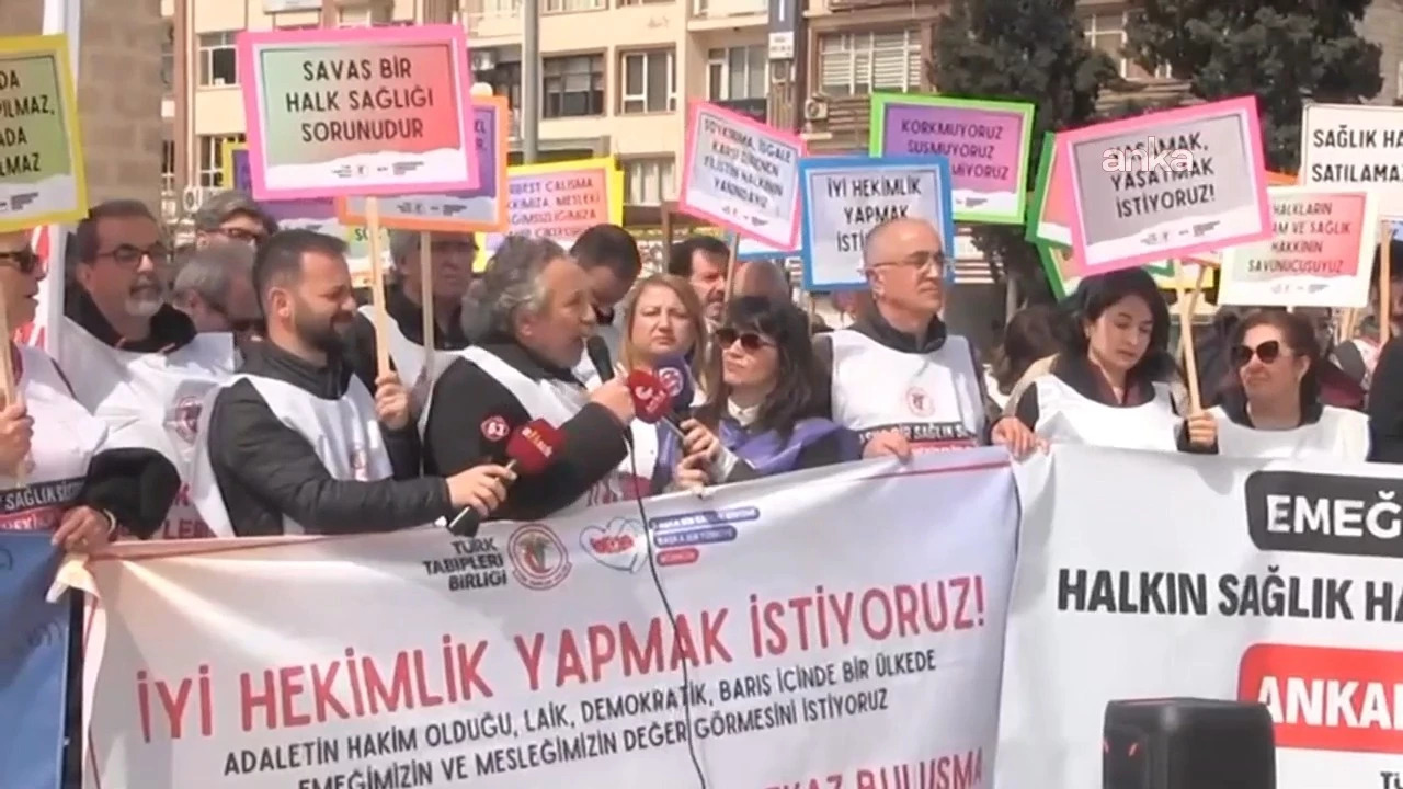 “Beyaz Yürüyüş” Şanlıurfa’ya Ulaştı: Hekimlerden Sağlık Sistemi Eleştirisi