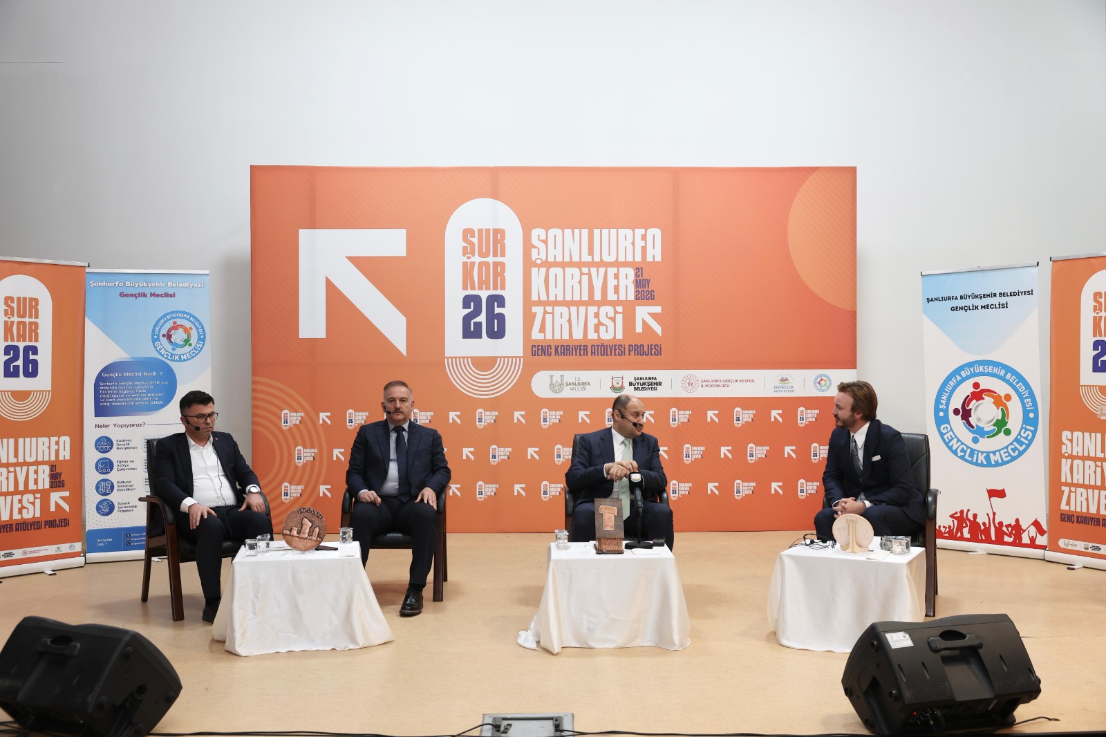 BAŞKAN GÜLPINAR: “GENÇLERE YAPILAN YATIRIM GELECEĞE YAPILAN YATIRIMDIR”