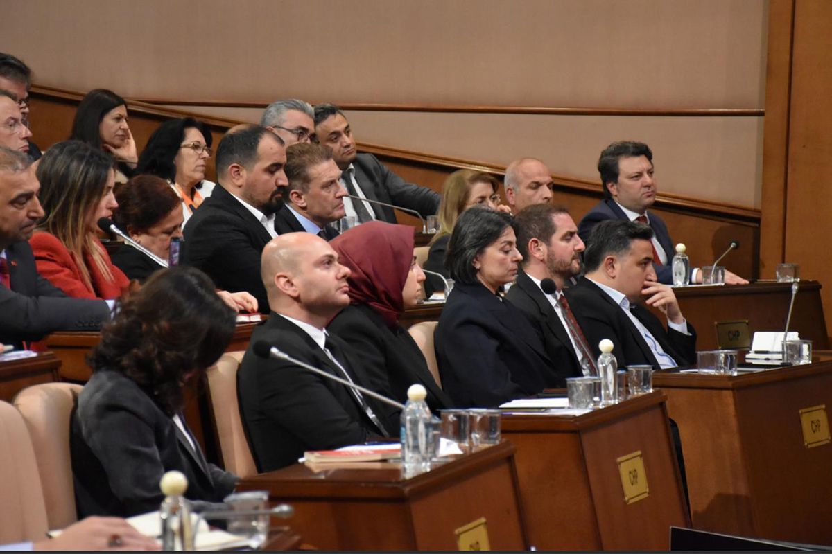 İstanbul'da Kazan Kaldırdılar! CHP Grubu'ndan 19 Mart Darbesi Çıkışı: "Asla Boyun Eğmeyeceğiz"