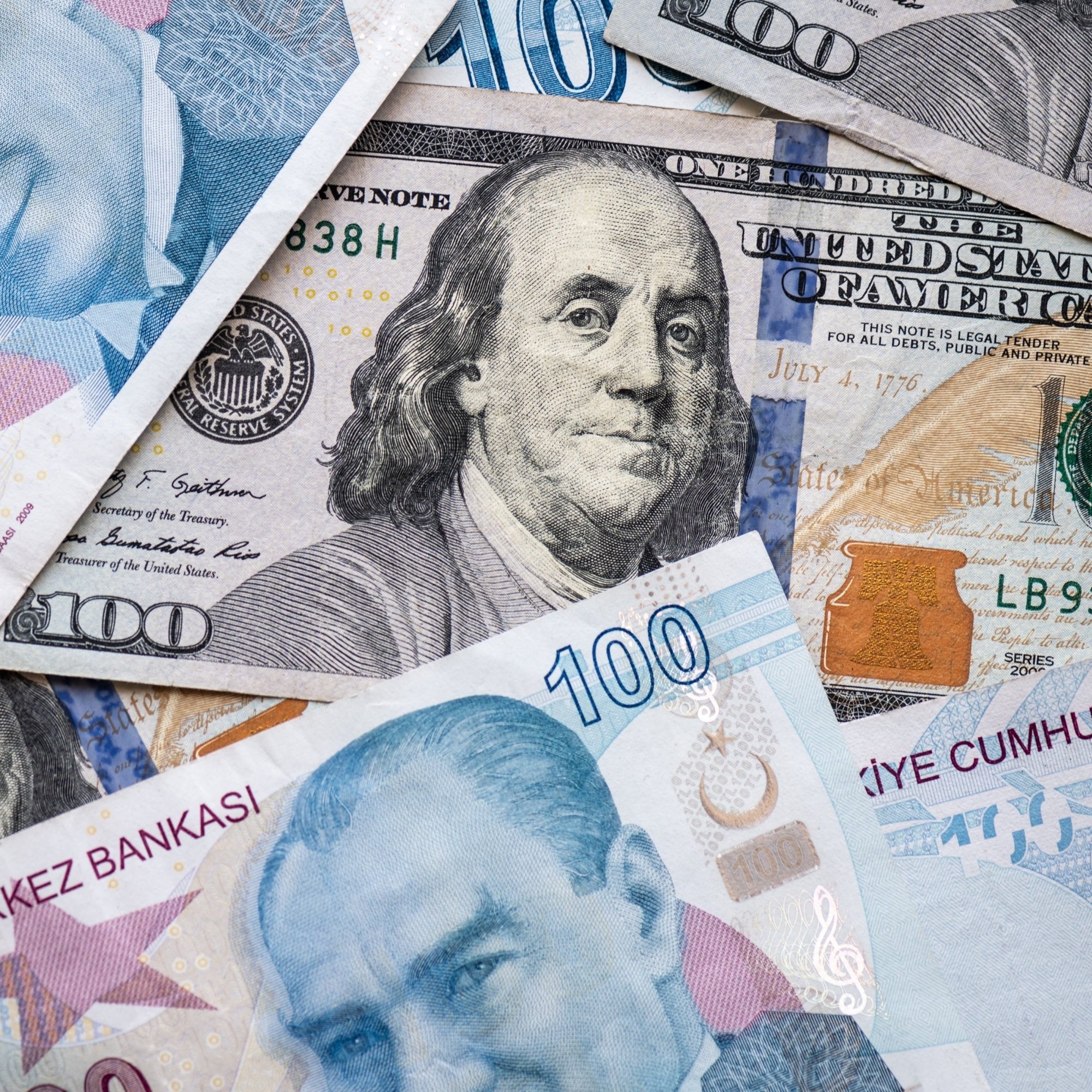 Market Alışverişinde Hayatının Şoku: Hesabında 1 Trilyon Lira Gördü, Dünyanın En Zenginleri Listesine Girdi!
