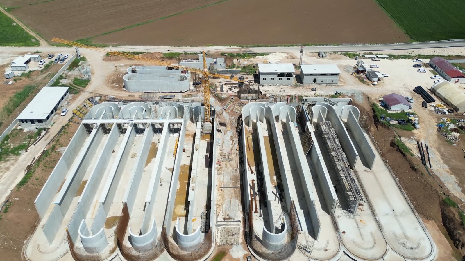 SURUÇ’A ÇEVRE NEFESİ OLACAK DEV TESİSTE ÇALIŞMALAR HIZLA İLERLİYOR