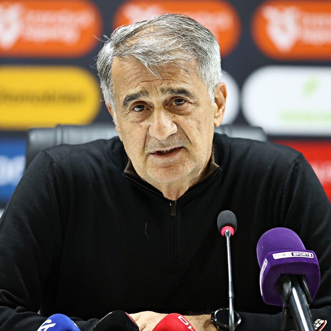 Şenol Güneş’ten Futbolun Sosyal Dokusuna Dair Çarpıcı Sözler: "Futbol, Ekonomik Durumu İyi Olmayan Çocukların Oyunudur"