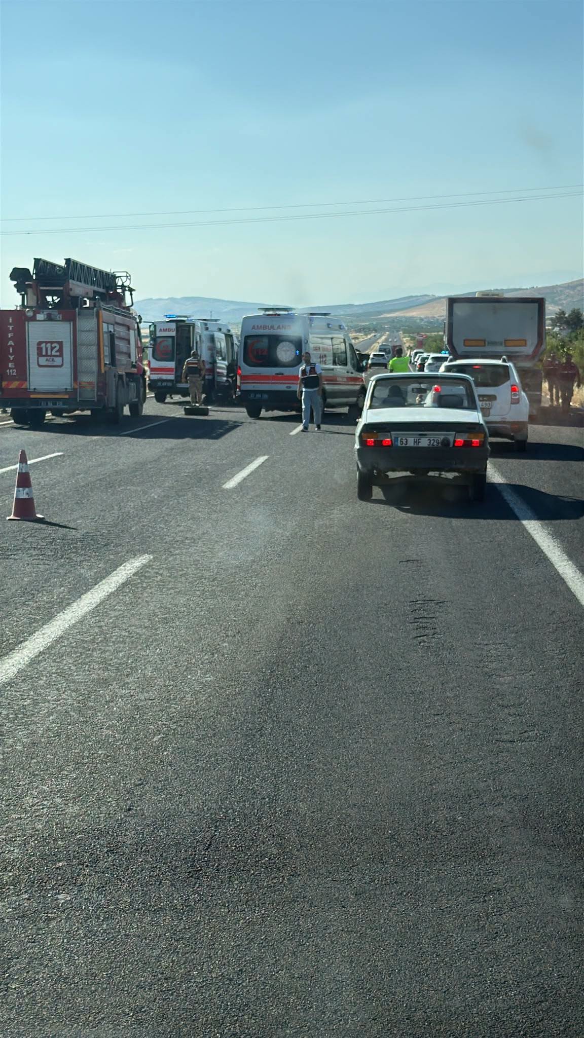 BOZOVA’DA FECİ KAZA: 2 ÖLÜ, 2 AĞIR YARALI