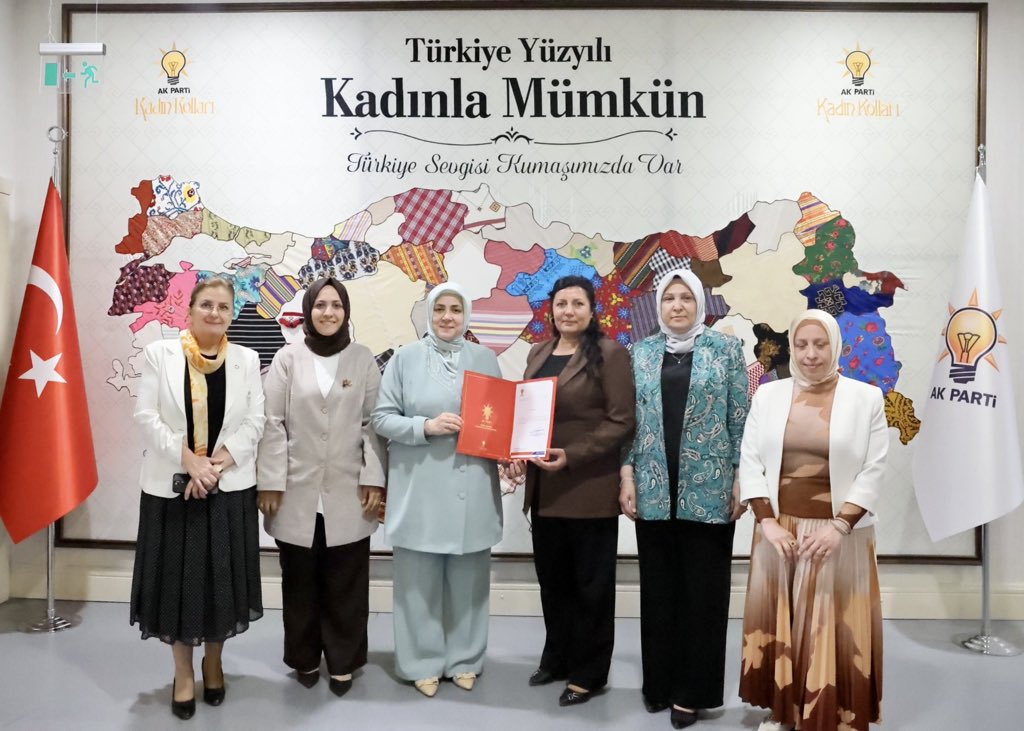 AK Parti Suruç Kadın Kollarında Görev Değişimi: Yeni Başkan Sibel Güneş