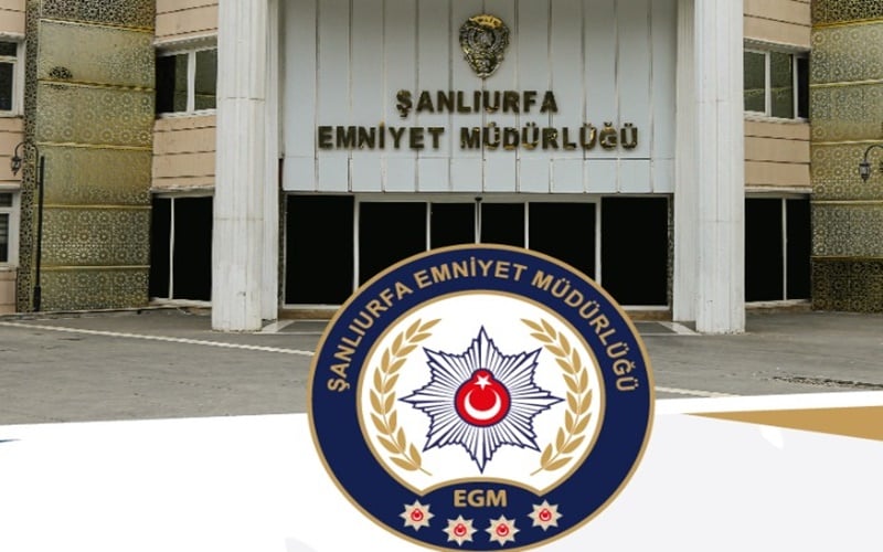 Şanlıurfa'da Narkotik Operasyonu: 7 Kilo 550 Gram Skunk Ele Geçirildi, 2 Kamu Görevlisi Tutuklandı