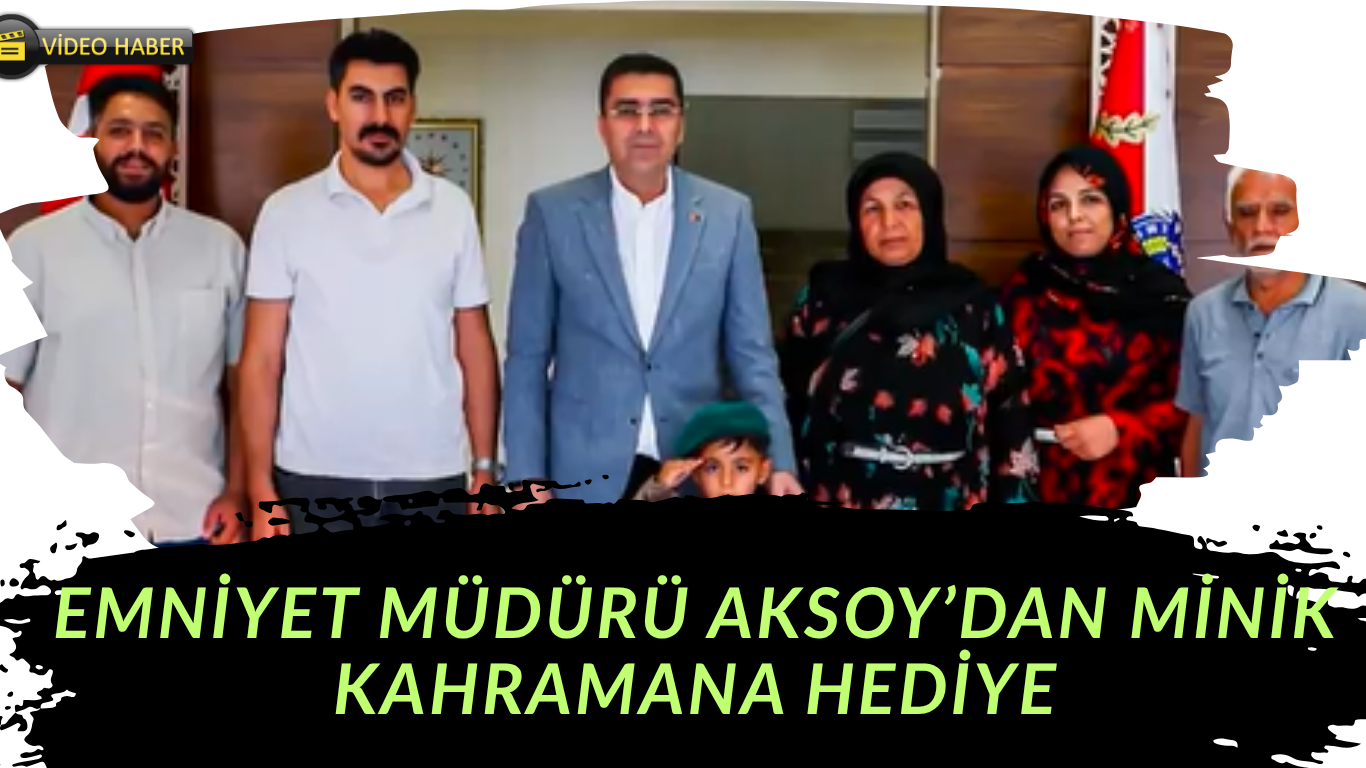 Şanlıurfa’da Yürek Isıtan Görüntü: Minik Abdullah Emre’den Polise ve Bayrağa Anlamlı Selam