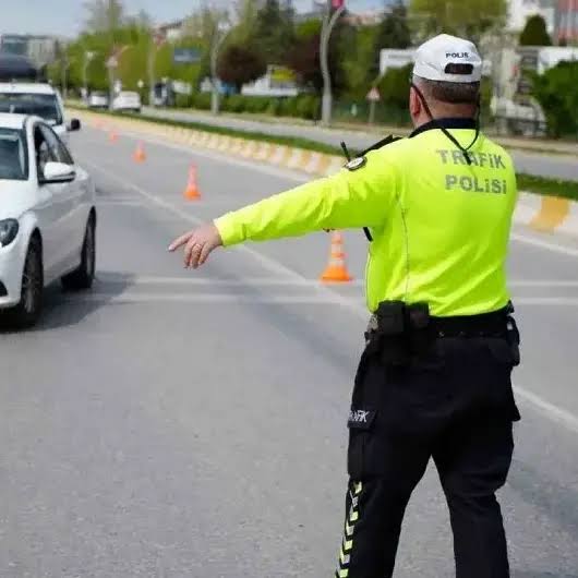 Aday sürücülere ağır yaptırım geliyor: Drift ve makas atan ehliyetini tamamen kaybedecek