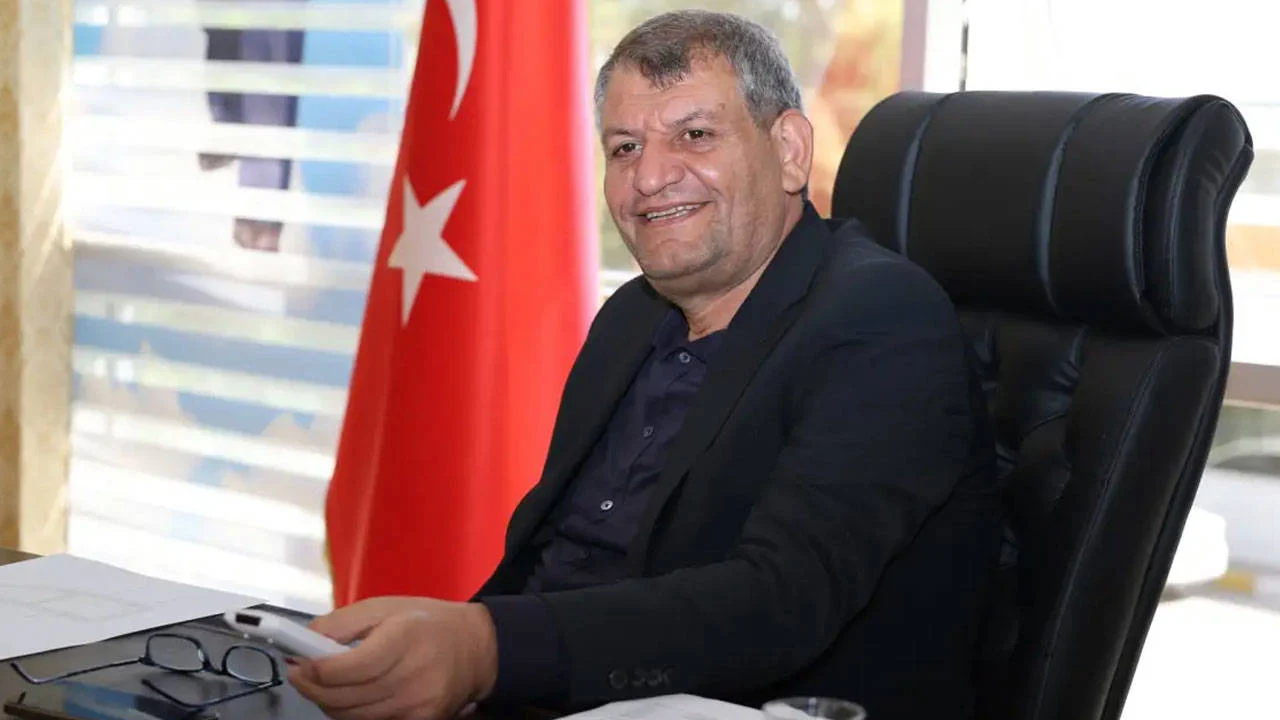 CHP'li Tanal'dan Akçakale Belediye Başkanı Ayhan Hakkında 'İnsan Kaçakçılığı' İddiası: Resmi Belge Paylaşıldı