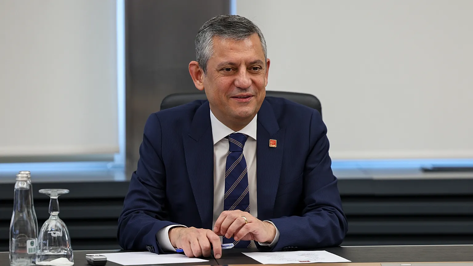 Özgür Özel’den "Sıra Size De Gelecek Mi?" Sorusuna Yanıt: "Demirden Korkan Trene Binmez!"