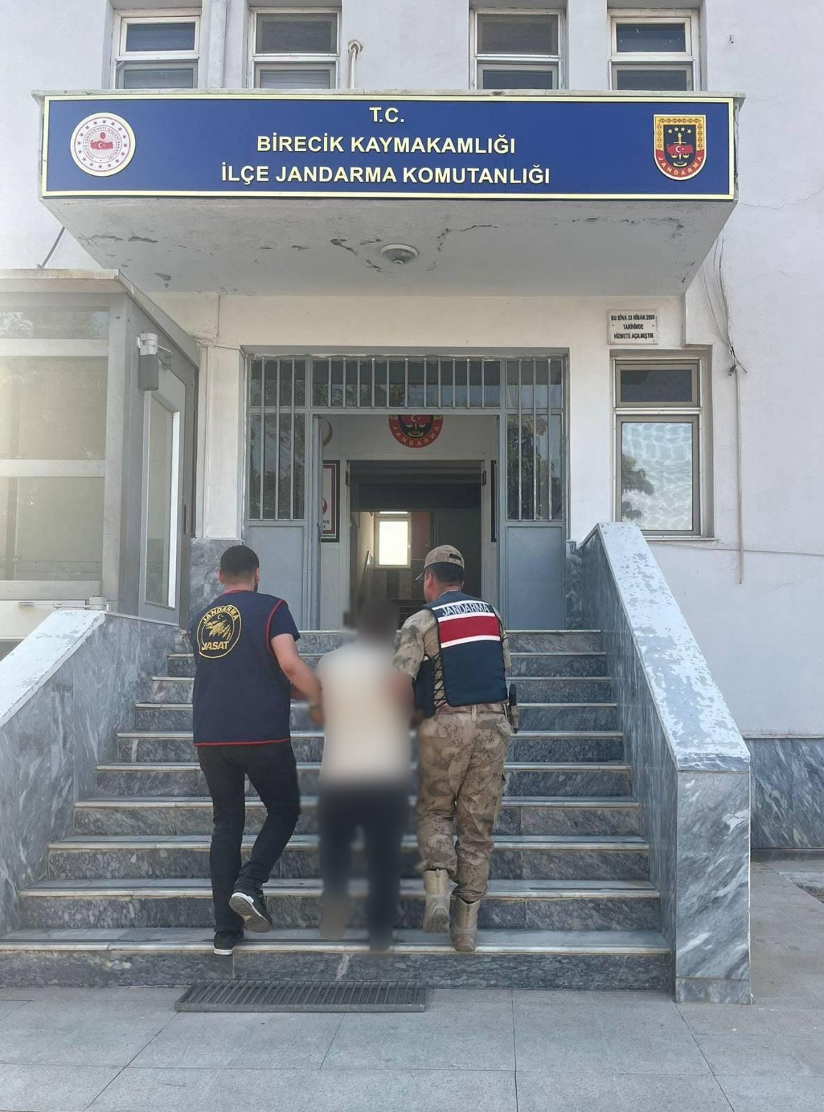Birecik'te Hırsızlık Firarisi Jandarmadan Kaçamadı