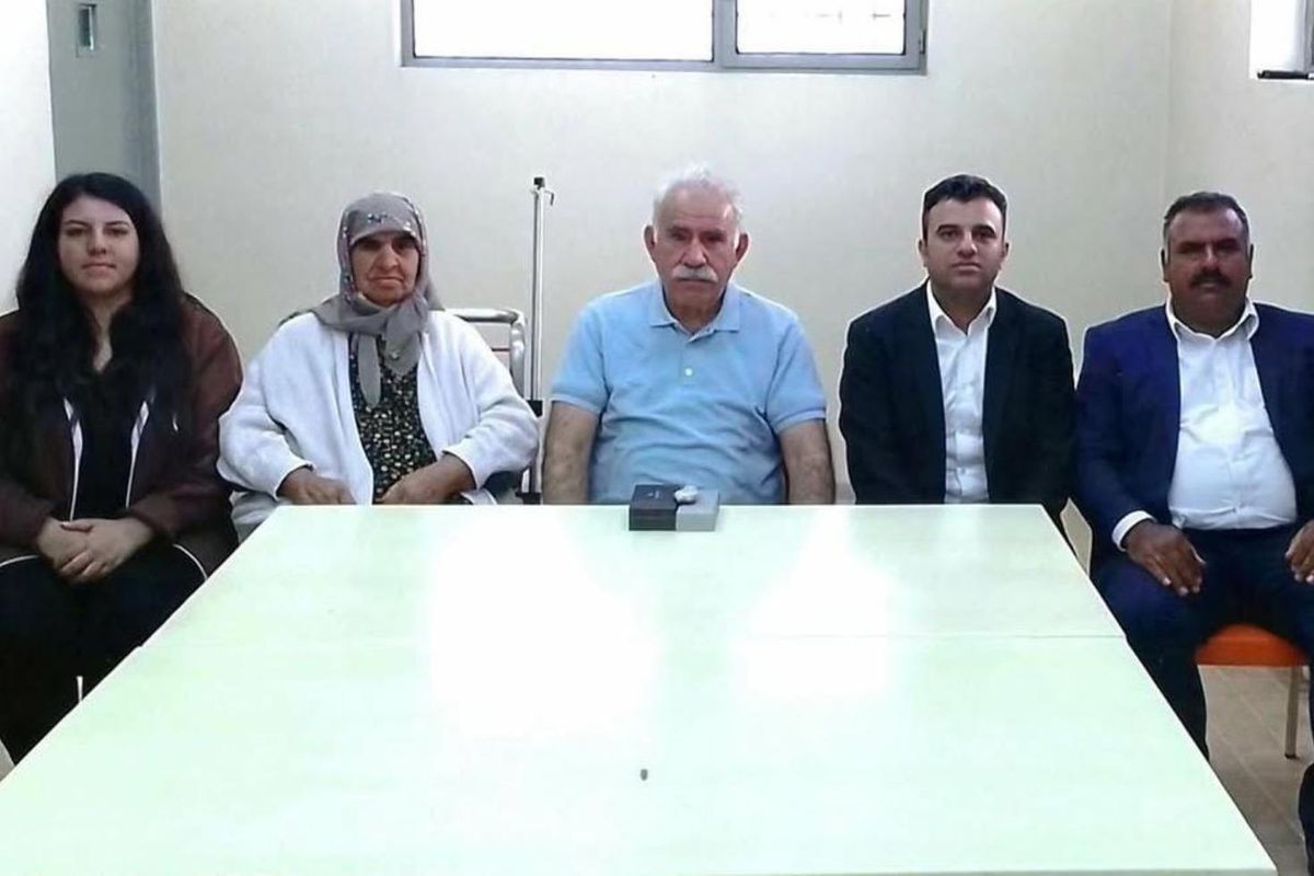ÖMER ÖCALAN PAYLAŞTI: ABDULLAH ÖCALAN’IN İMRALI’DAKİ FOTOĞRAFI YAYINLANDI