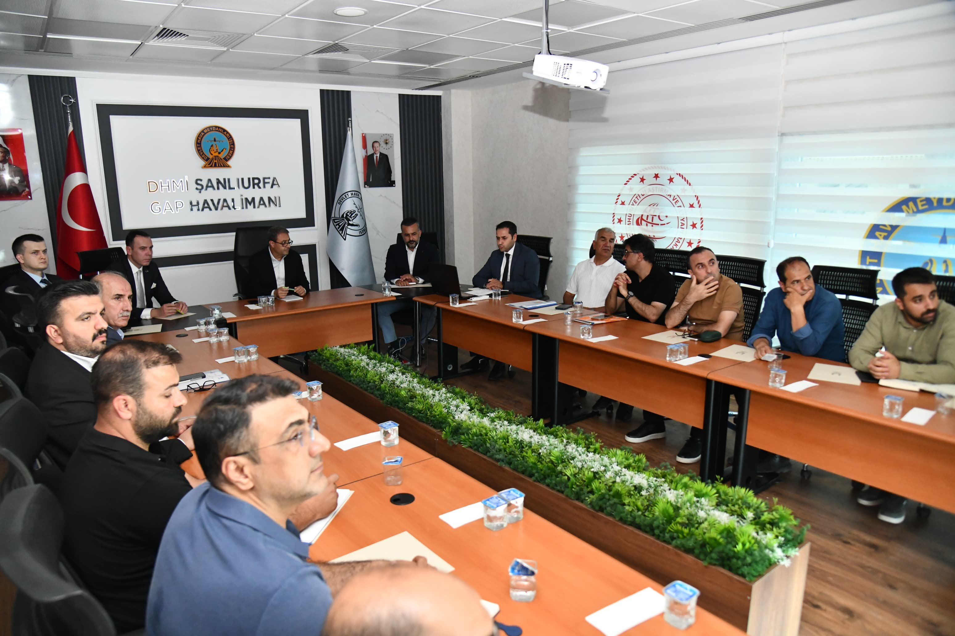 Vali Şıldak'tan GAP Havalimanı’nda TEKNOFEST İncelemesi: "Tüm Kurumlarımızla Hazırlanıyoruz"