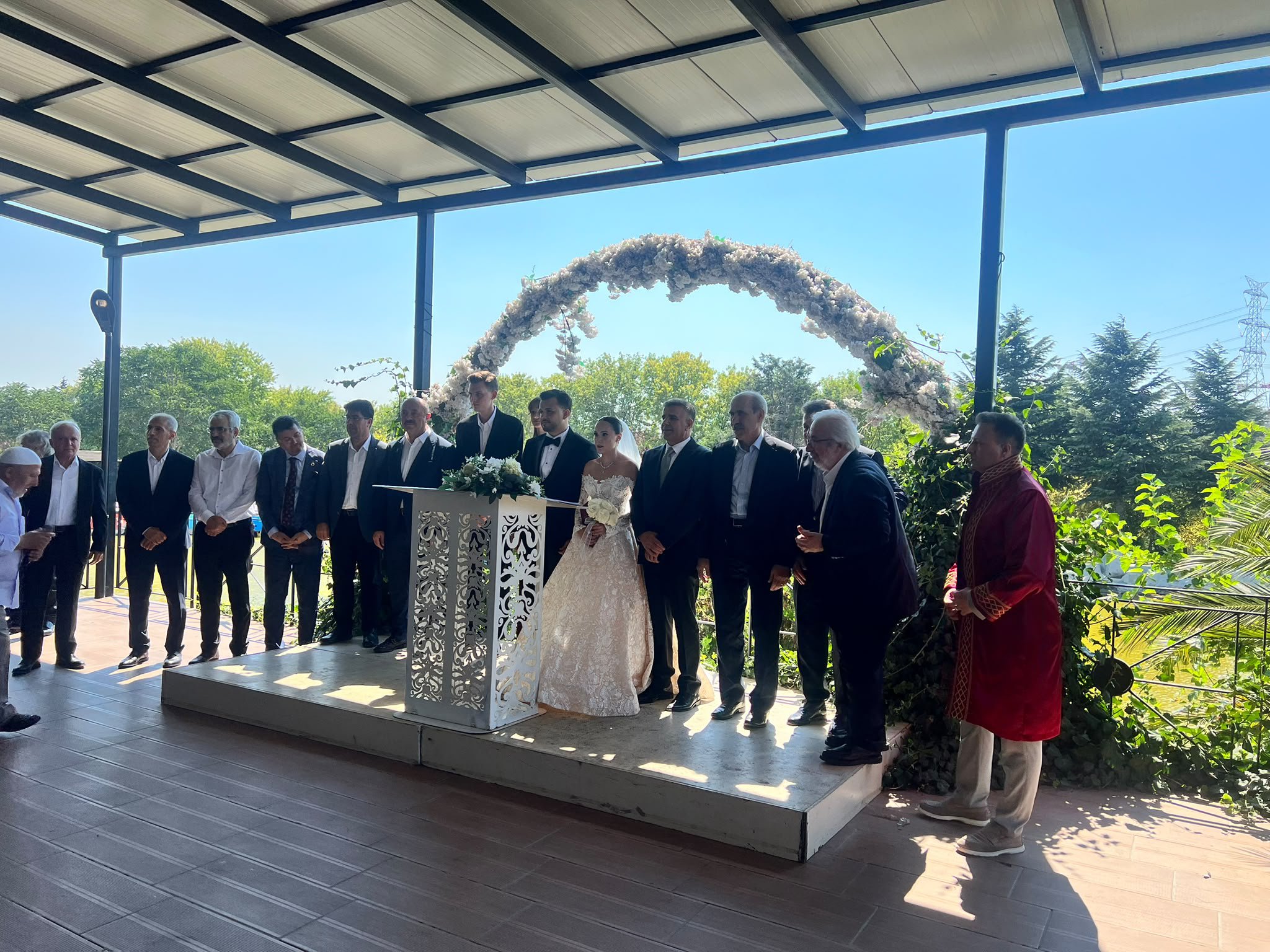 İbrahim Coşkun’dan Tartışmalı Dönemin İl Milli Eğitim Müdürü Asım Sultanoğlu’nun Düğününe Katılım